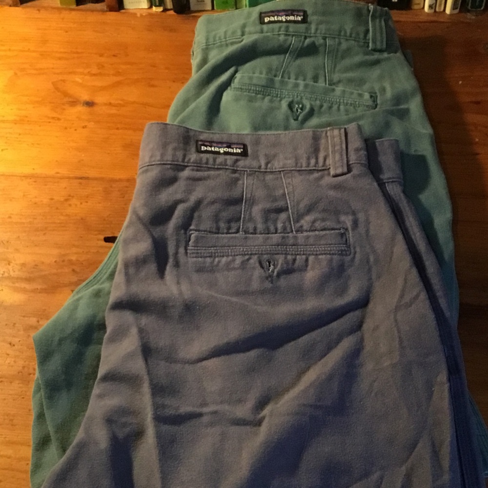 Vintage Patagonia ‘Canvas Duck’ shorts
Style 57642
Men’s 36
8” inseam
